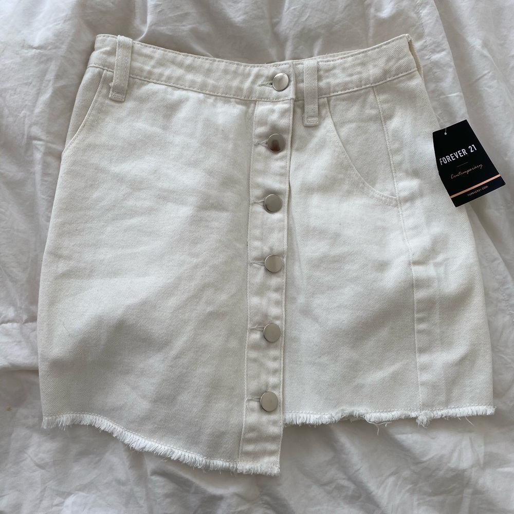 **NWT** White jean skirt